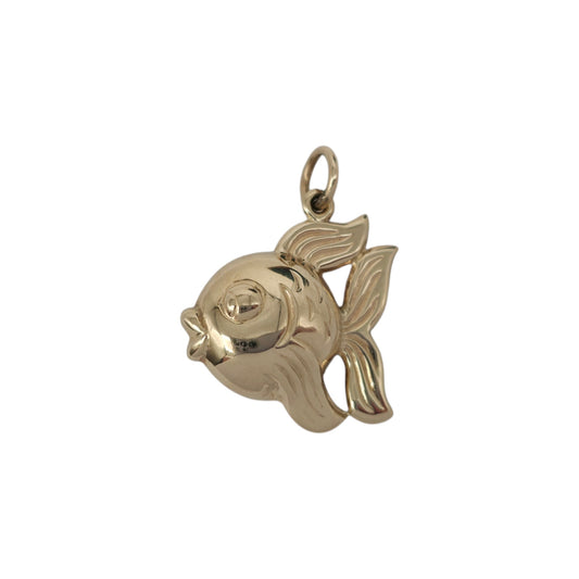 9ct 375 Yellow Gold Goldfish Charm 1979 L 1.8 cm 1.4 g.