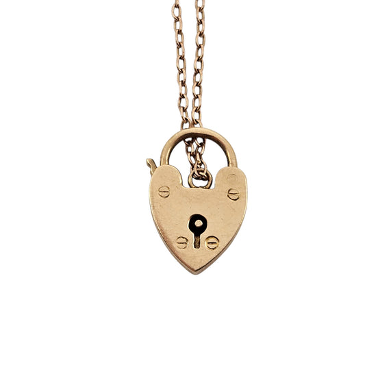 9ct 375 Yellow Gold Heart Shaped Padlock 1961 L 1.8 cm 2.0 g.