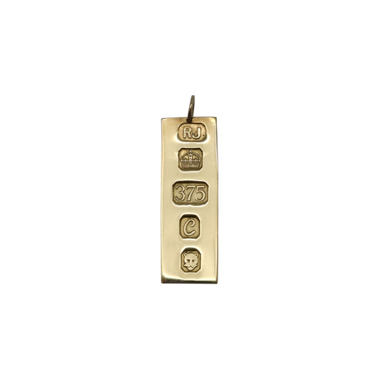 9ct 375 Yellow Gold Ingot Pendant 1977 L 3.4 cm 6.9 g.