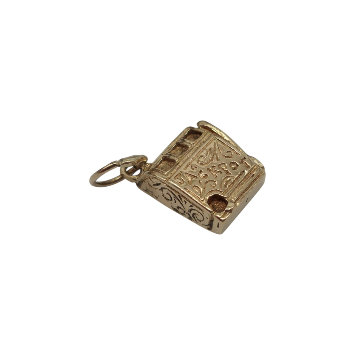 9ct 375 Yellow Gold Jackpot Charm 1968 L 1.0 cm 2.1 g.