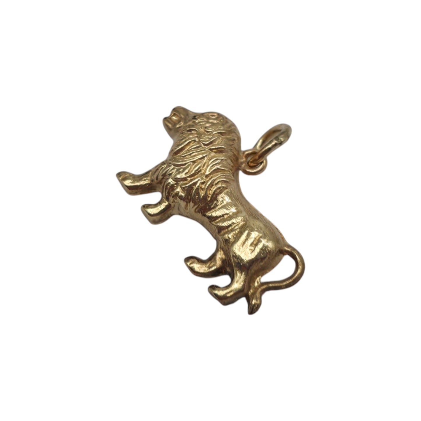 9ct 375 Yellow Gold Lion Charm 1968 L 1.8 cm 1.0 g.