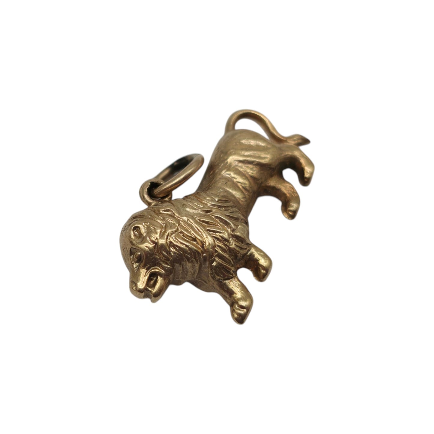 9ct 375 Yellow Gold Lion Charm 1972 L 1.8 cm 0.8 g.