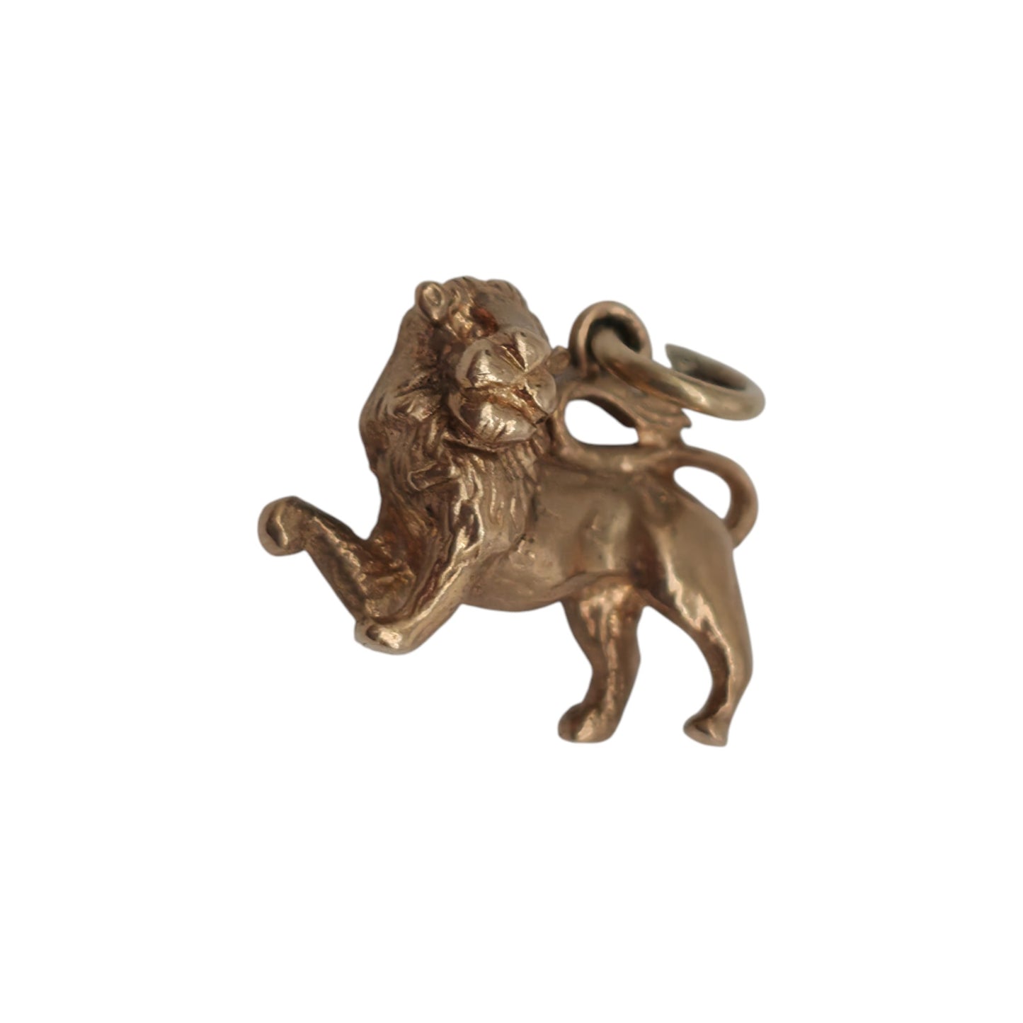 Cast 9ct 375 Yellow Gold Lion Charm 1971 L 1.3 cm 2.6 g.