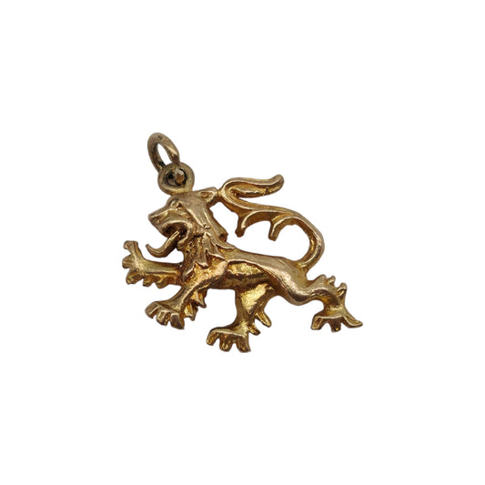 Chester 9ct 375 Yellow Gold Lion Charm 1958 L 1.7 cm 2.5 g.