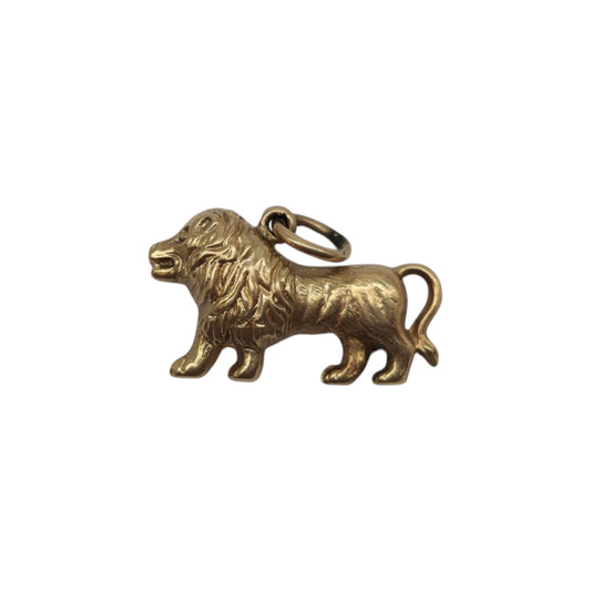9ct 375 Yellow Gold Lion Charm 1972 L 1.8 cm 0.8 g.