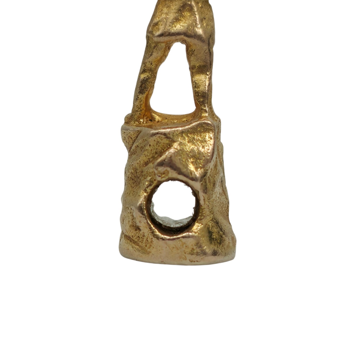 9ct 375 Yellow Gold Man With Flute Charm 1957 L 2.0 cm 2.7 g.
