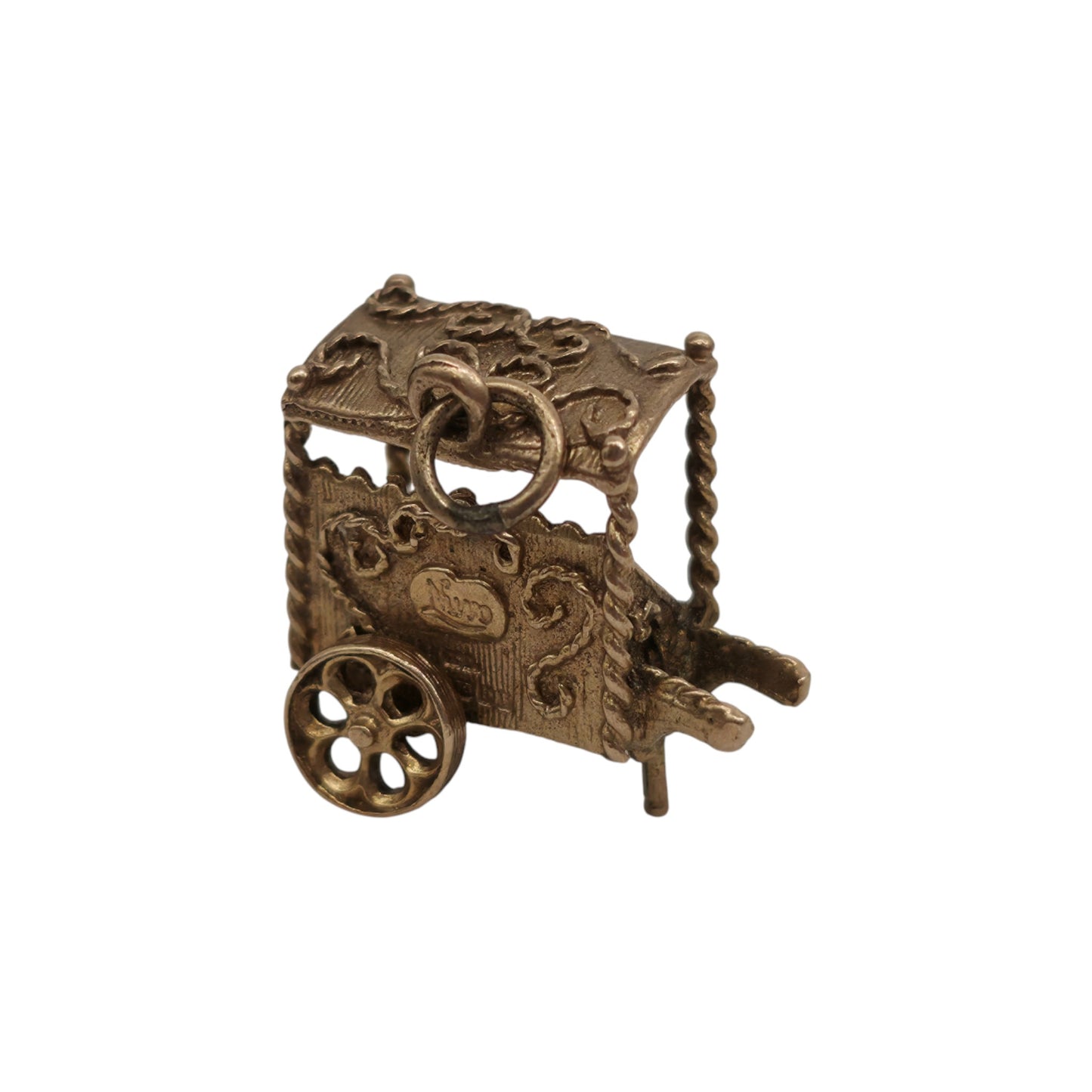 9ct 375 Yellow Gold Market Fruit Cart Charm 1970 L 1.6 cm 3.4 g.