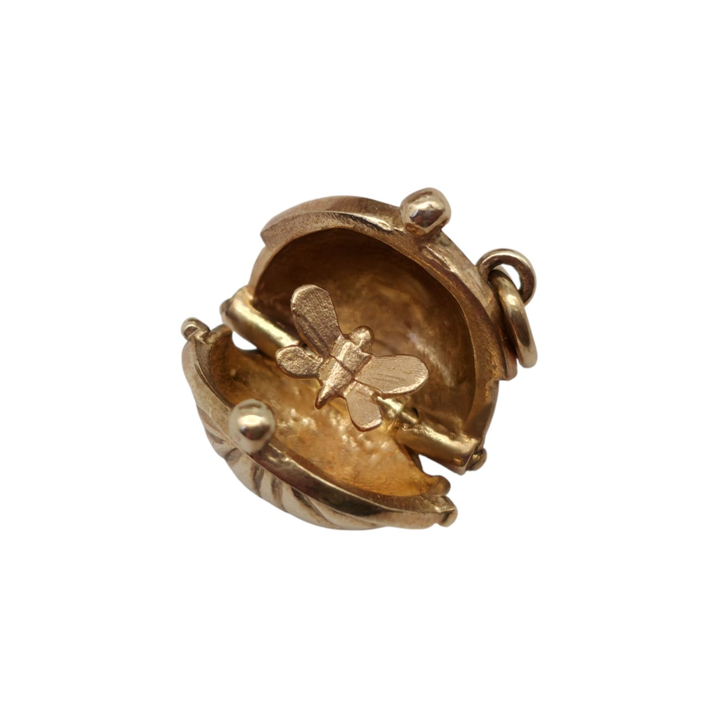 pre-owned 9ct gold Moth In Purse Opening Charm.