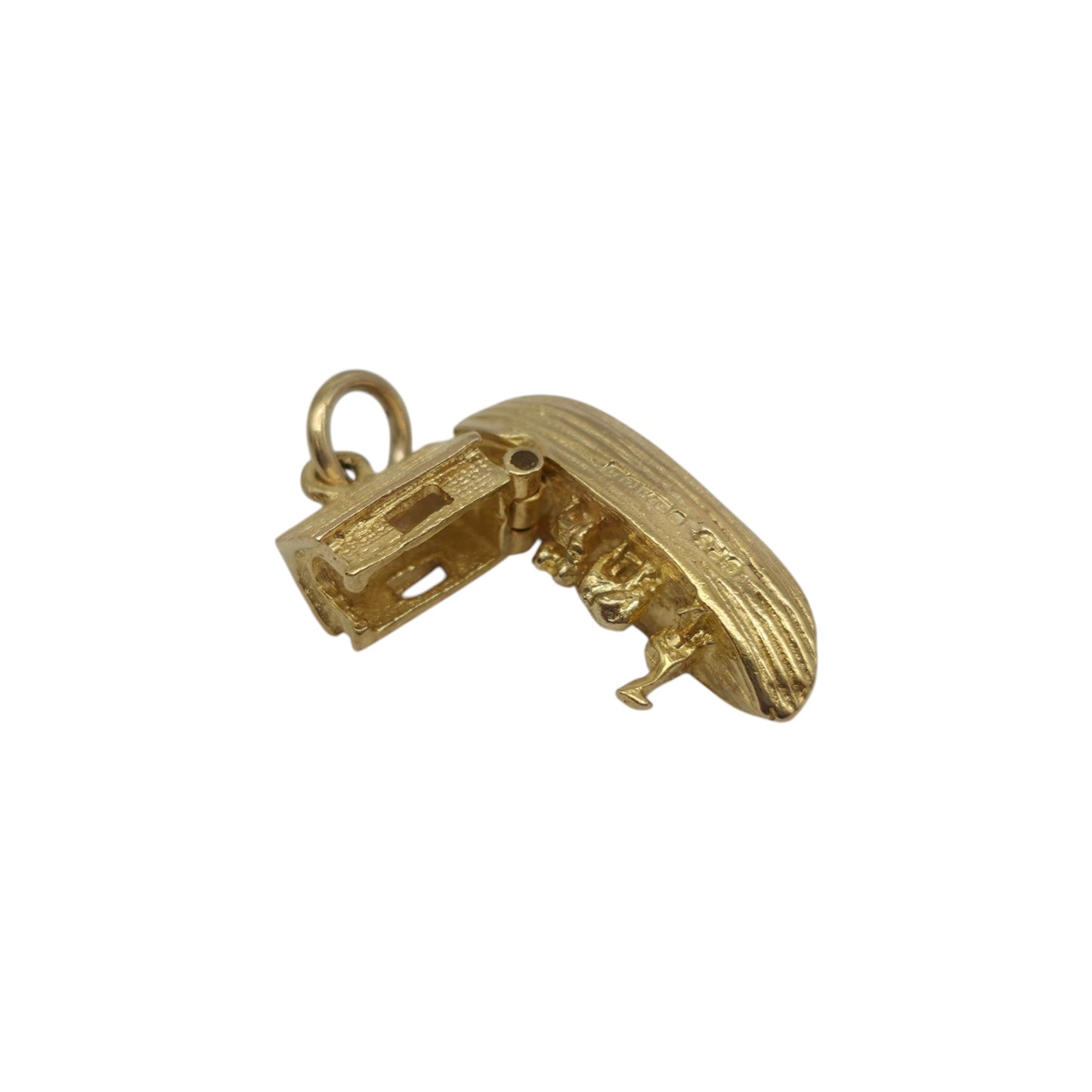 9ct 375 Yellow Gold Noah's Ark Opening Charm 1961 L 1.8 cm 3.9 g.