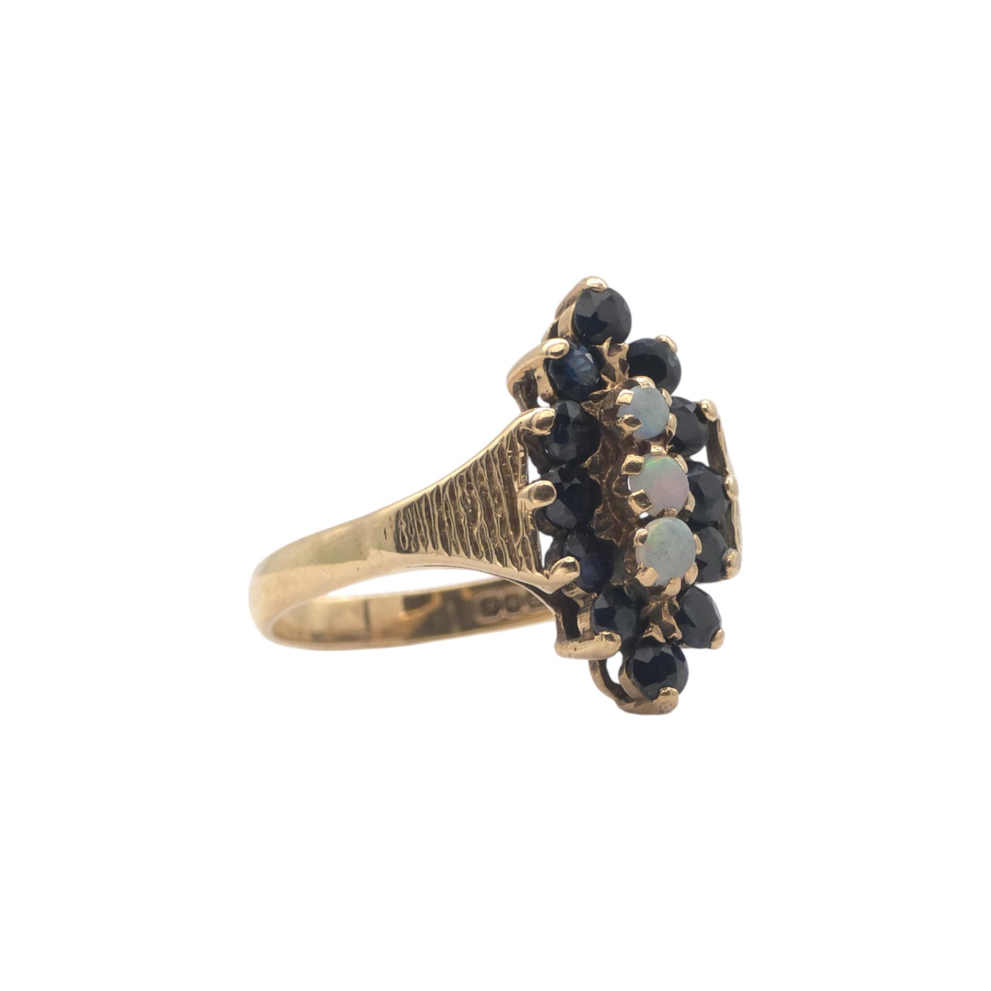 9ct 375 Yellow Gold Ring Set With Sapphires & Opals 1975 Size P 3.2 g