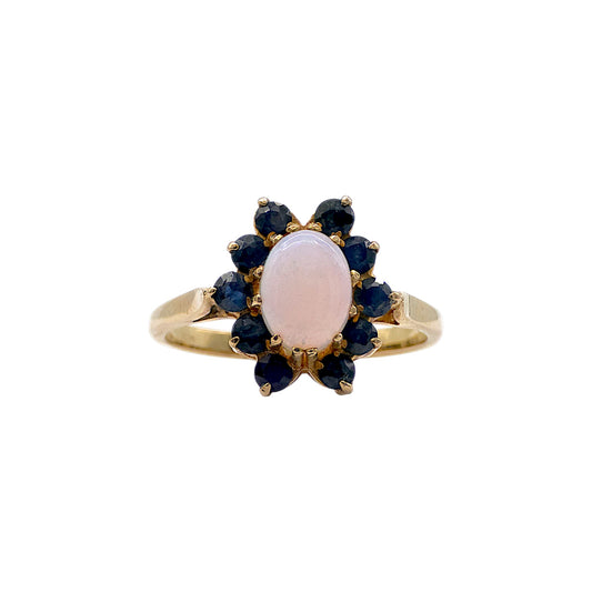 9ct yellow gold Ring set with central opal and sapphires