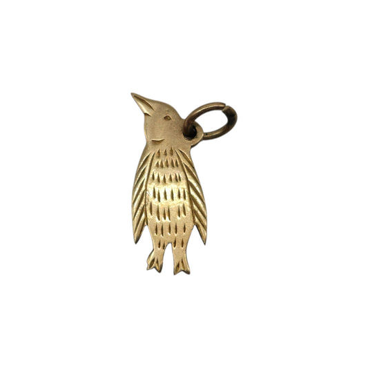 9ct Yellow Gold Penguin Flat Charm c.1940's L 1.7 cm 0.8 g.