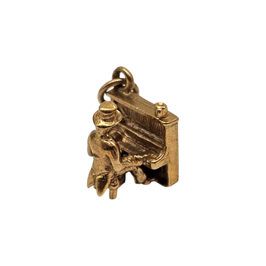 9ct 375 Yellow Gold Piano Player Charm 1978 L 1.1 cm 2.7 g.