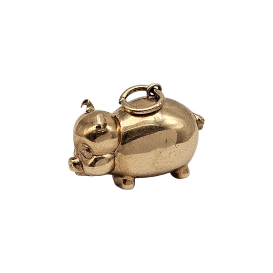 Cute 9ct 375 Yellow Gold Pig Charm 1970 L 1.7 cm 1.2 g.