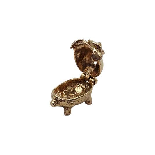 9ct 375 Yellow Gold Piggy Bank Opening Charm 1975 L 1.3 cm 2.6 g.
