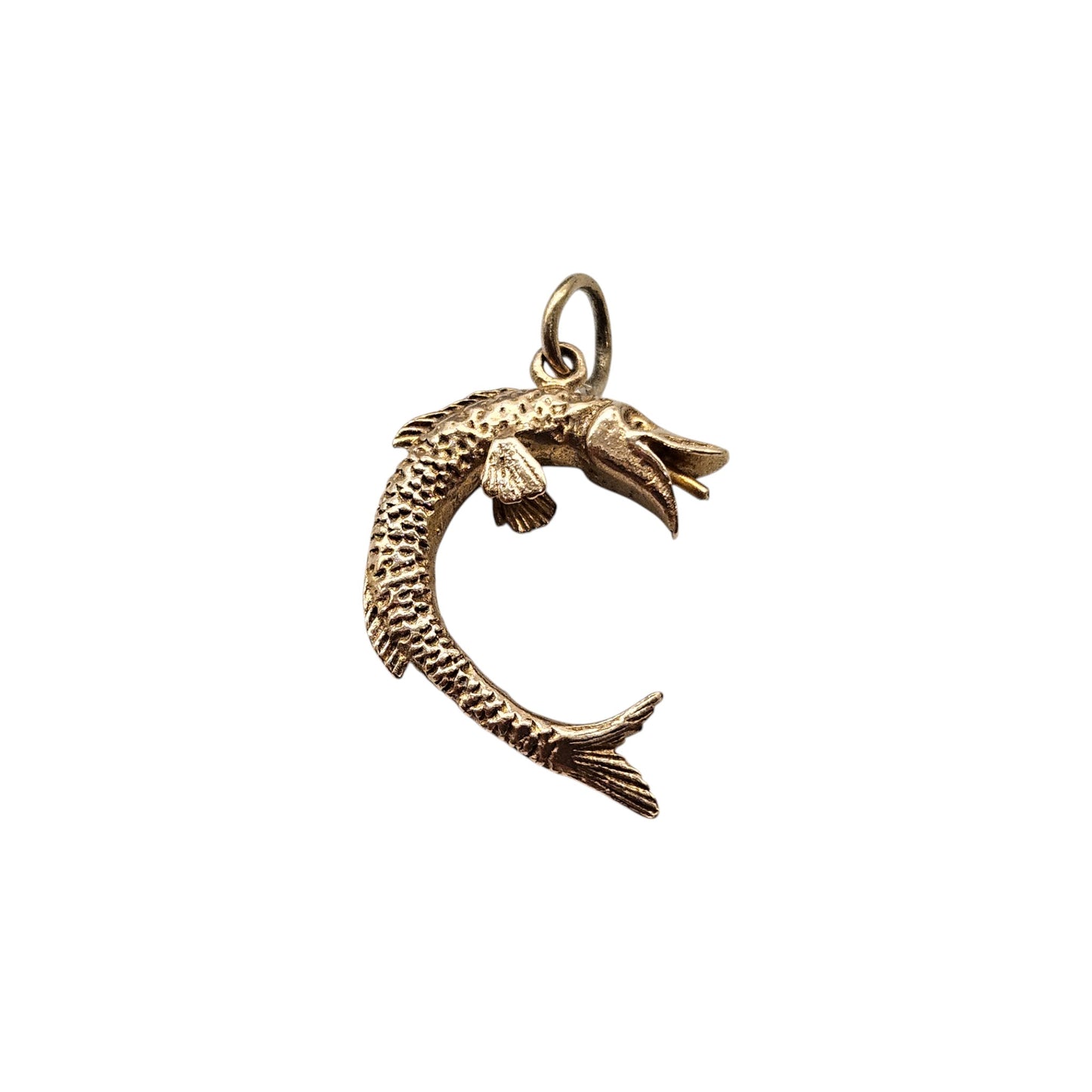 9ct 375 Yellow Gold Pike Fish Charm 1965 L 1.8 cm 2.0 g.
