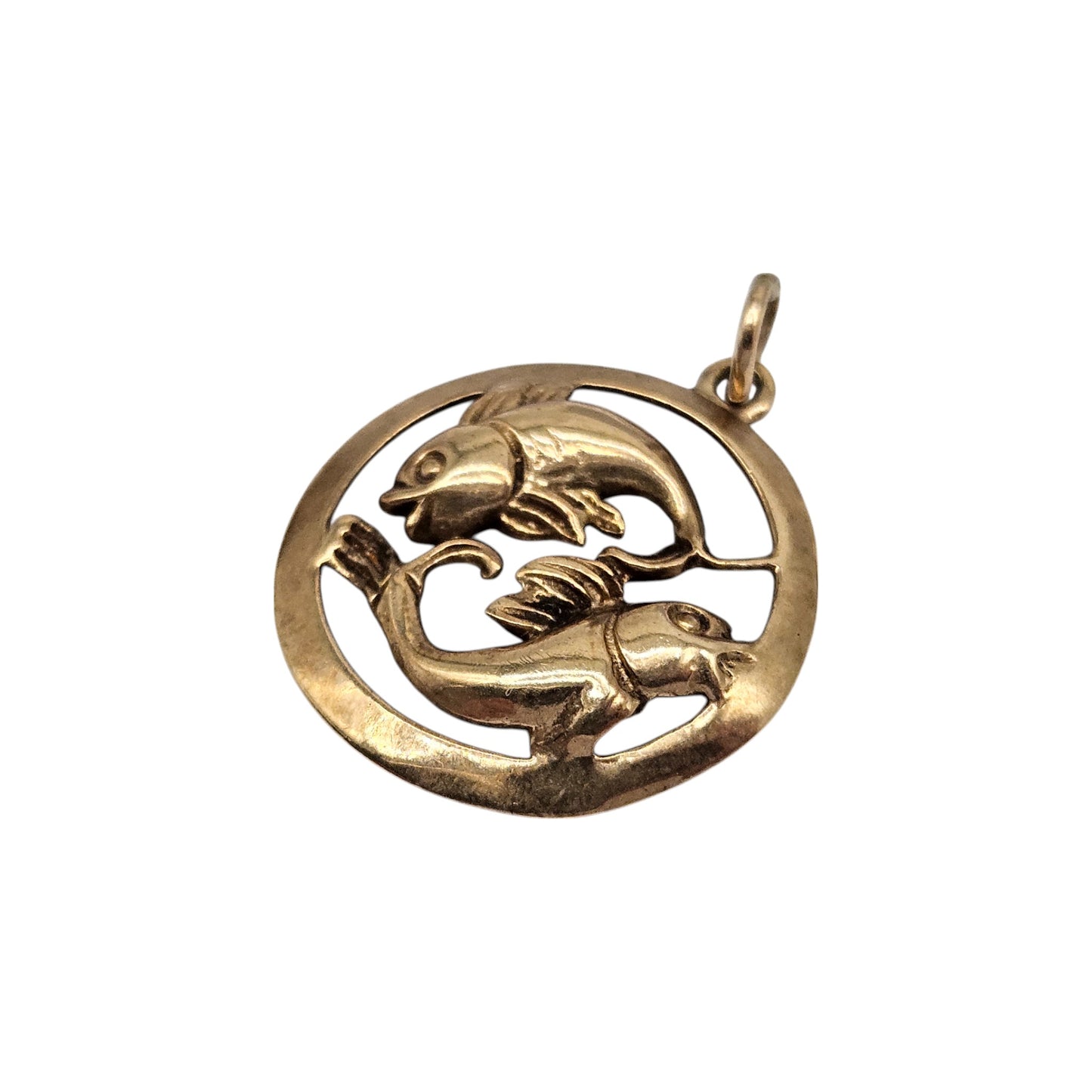 9ct 375 Yellow Gold Pisces Horoscope Charm 1975 L 1.9 cm 1.8 g.