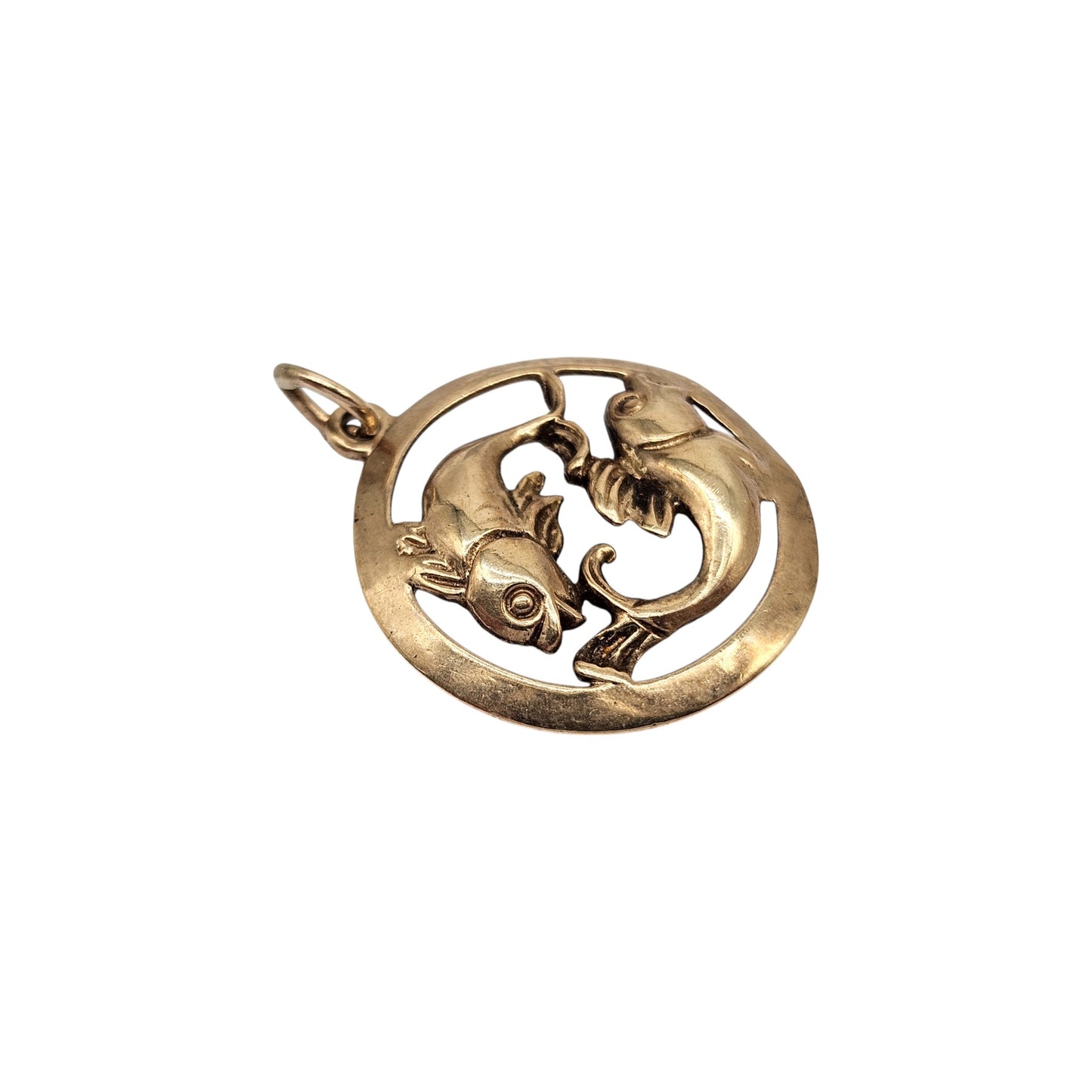 9ct 375 Yellow Gold Pisces Horoscope Charm 1975 L 1.9 cm 1.8 g.