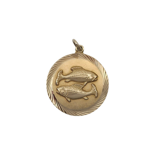 9ct 375 Yellow Gold Pisces Charm 1973 L 1.9 cm 3.9 g.