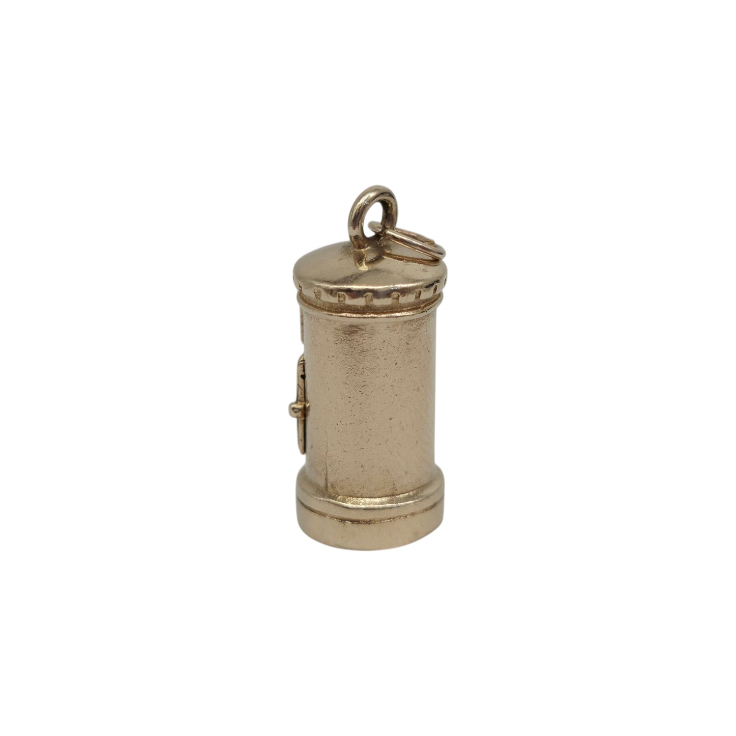9ct 375 Yellow Gold Post Box Opening Charm 2001 L 1.8 cm 3.9 g.