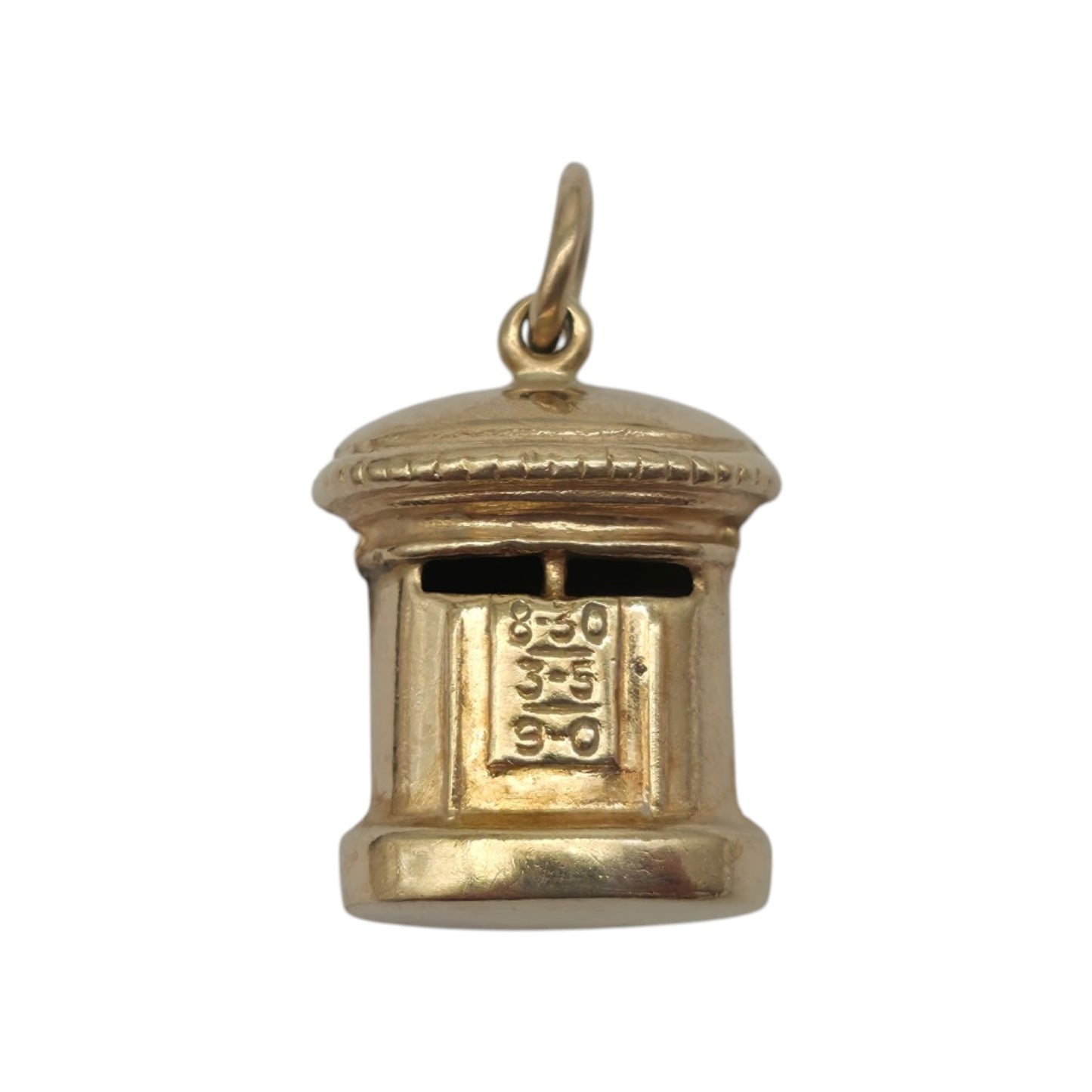 9ct 375 Yellow Gold Post Box Charm 1965 L 1.3 cm 1.0 g.