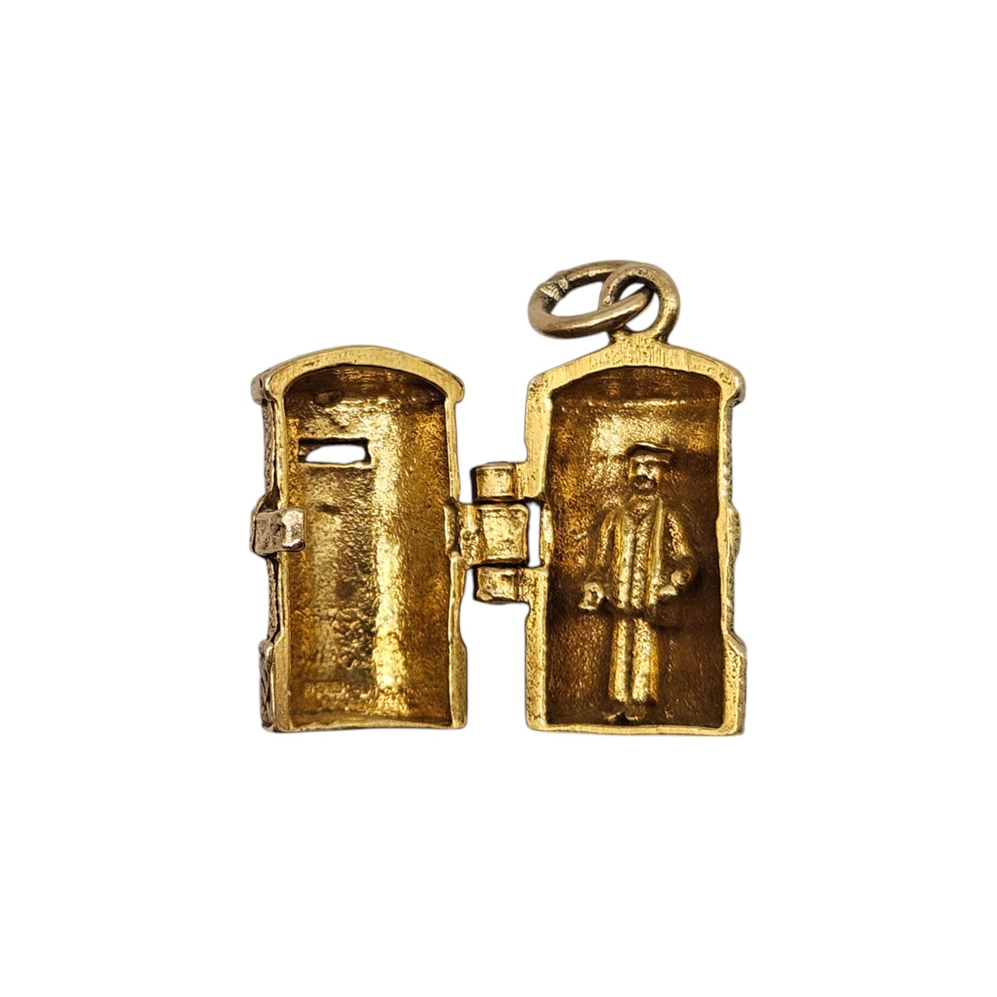 9ct 375 Yellow Gold Postman Inside Post Box Opening Charm 1966 L 1.5 cm 4.1 g.