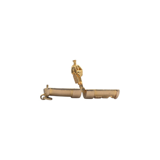 9ct 375 Yellow Gold Postman "Happy Birthday" Opening Charm 1959 L 1.6 cm 2.8 g.