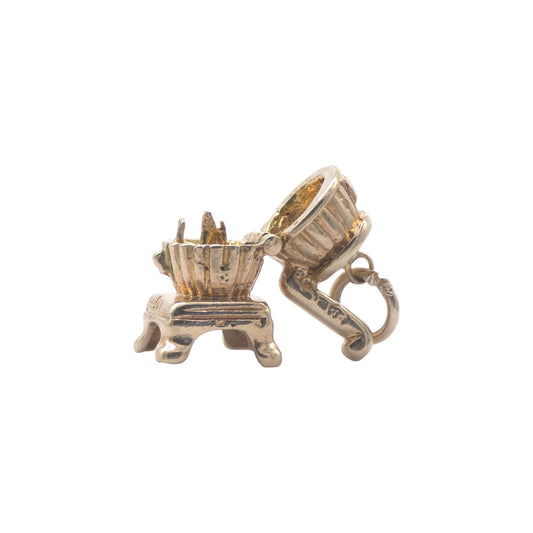 9ct gold Potbelly Stove Opening Charm