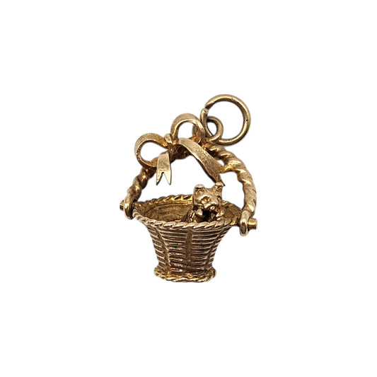 9ct 375 Yellow Gold Puppy In Basket 1970 L 1.7 cm 2.6 g.
