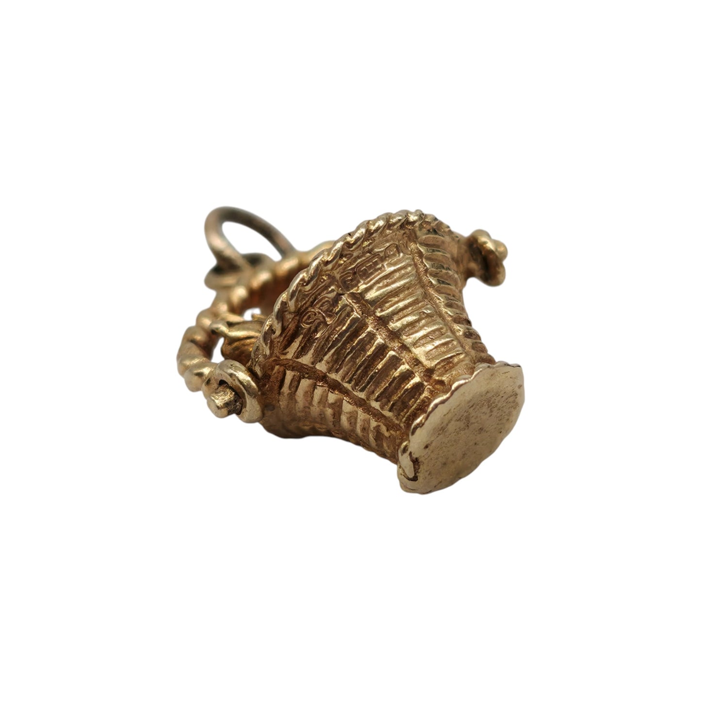 9ct 375 Yellow Gold Puppy In Basket Charm 1970 L 1.7 cm 2.6 g.