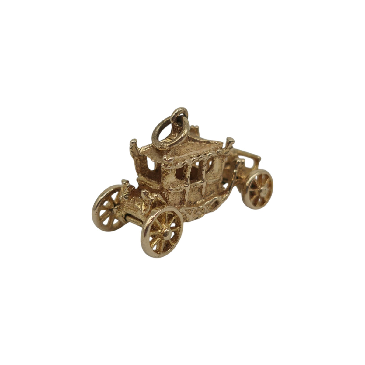 9ct 375 Yellow Gold Royal Carriage Charm 1970 L 2.0 cm 3.9 g.