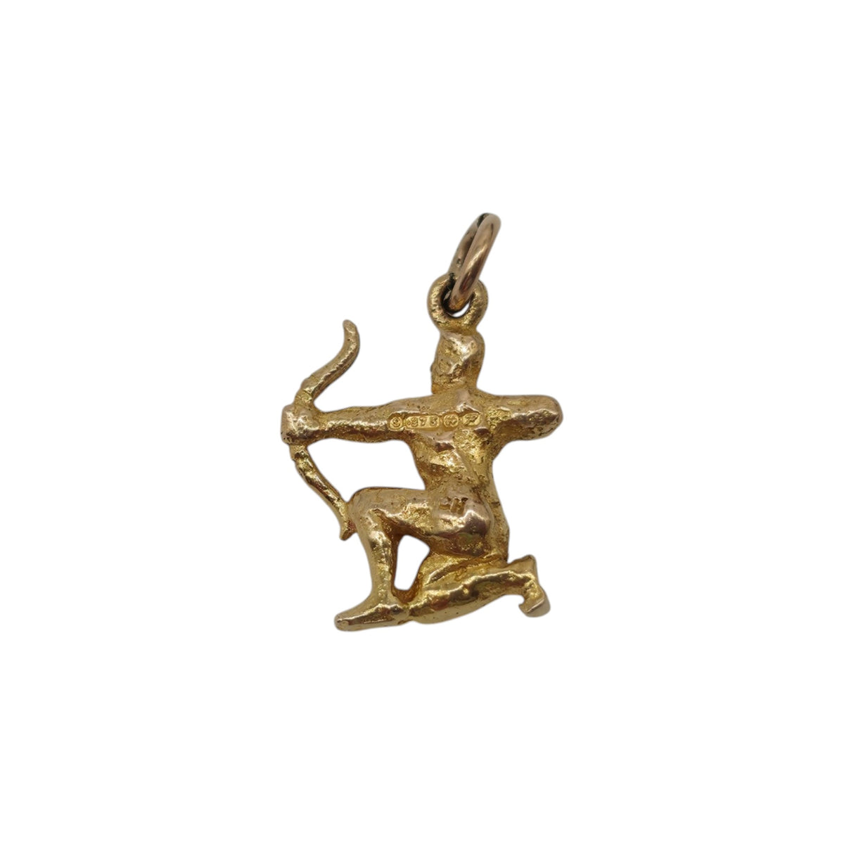 9ct 375 Yellow Gold Sagittarius Charm 1955 L 1.2 cm 1.6 g.