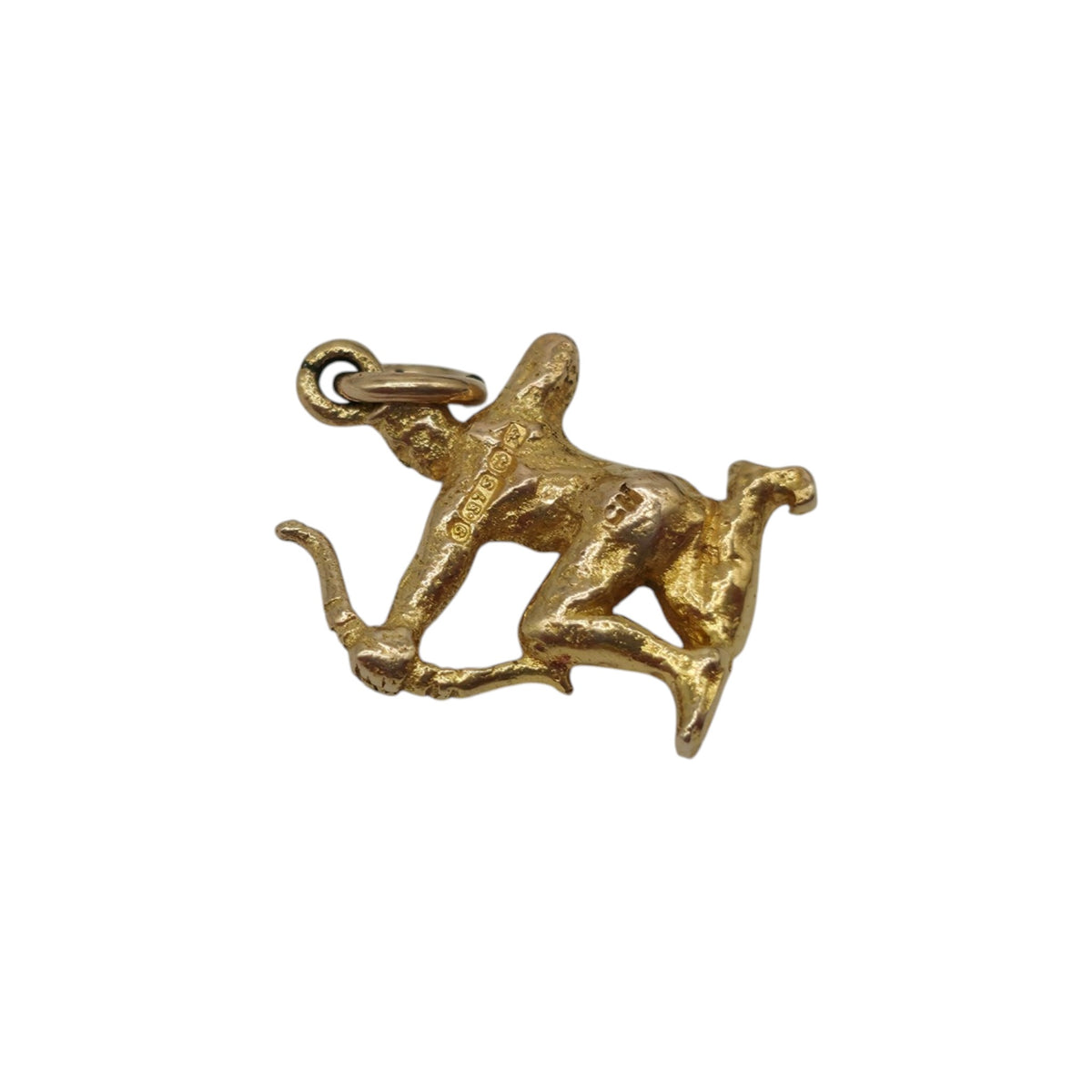 9ct 375 Yellow Gold Sagittarius Charm 1955 L 1.2 cm 1.6 g.
