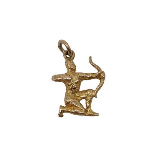 9ct 375 Yellow Gold Sagittarius Charm 1955 L 1.2 cm 1.6 g.
