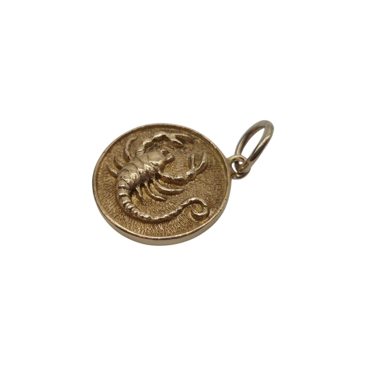 9ct 375 Yellow Gold Scorpio Charm 1966 L 1.2 cm 1.7 g.