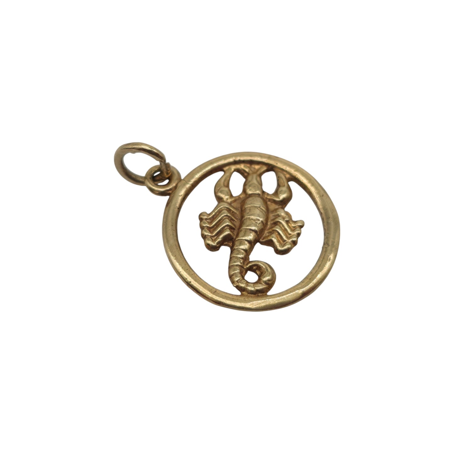 9ct 375 Yellow Gold Scorpio Charm 1977 L 1.5 cm 0.8 g.