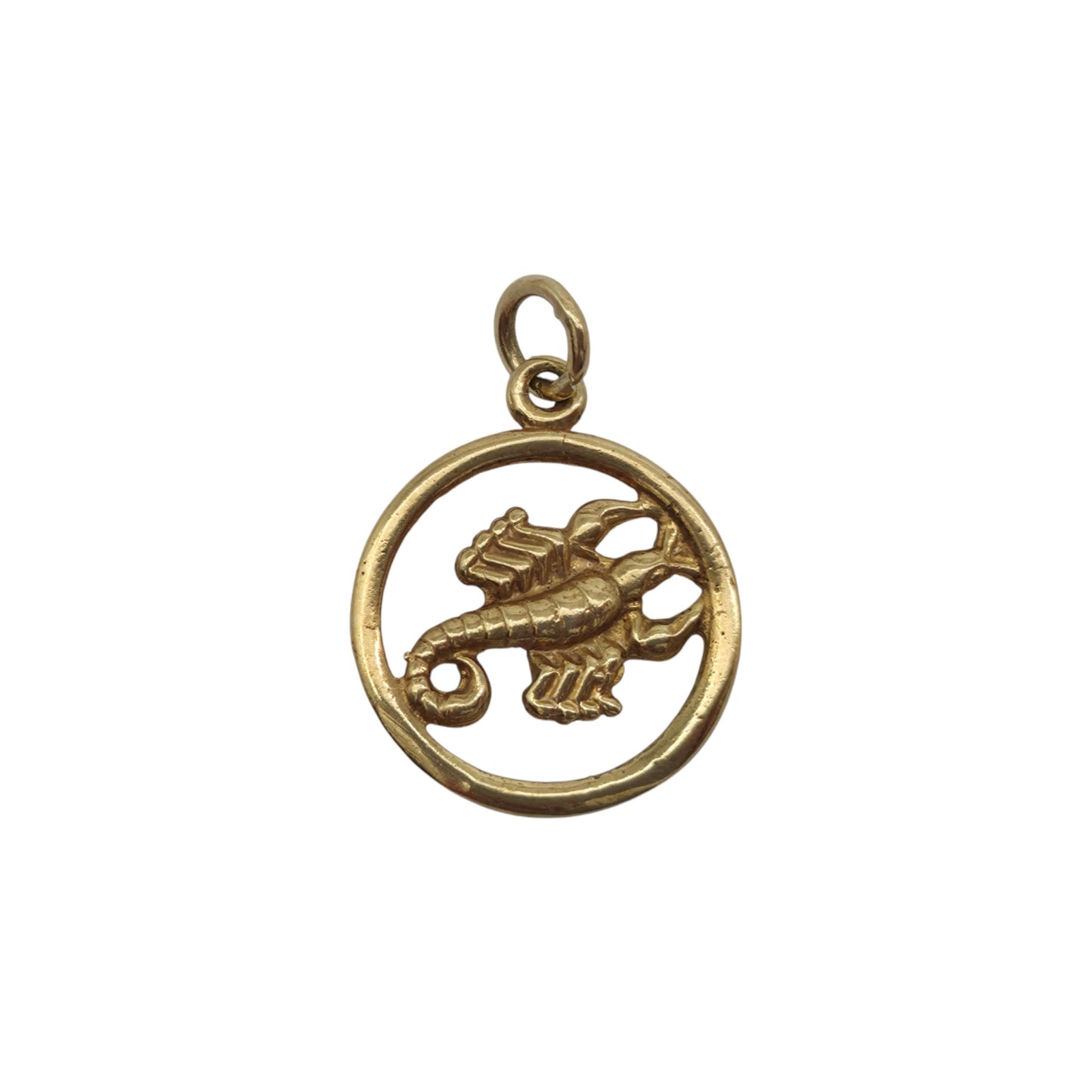 9ct 375 Yellow Gold Scorpio Charm 1977 L 1.5 cm 0.8 g.