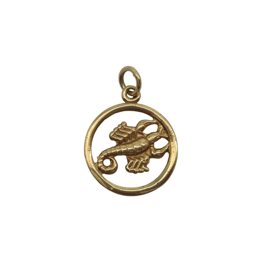 9ct 375 Yellow Gold Scorpio Charm 1977 L 1.5 cm 0.8 g.