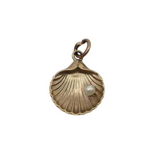 9ct Yellow Gold Seashell Charm With Pearl L 1.2 cm 0.3 g.