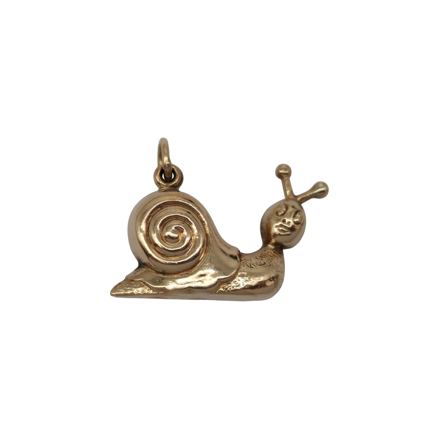 9ct 375 Yellow Gold Snail Charm 1977 L 2.4 cm 1.5 g.