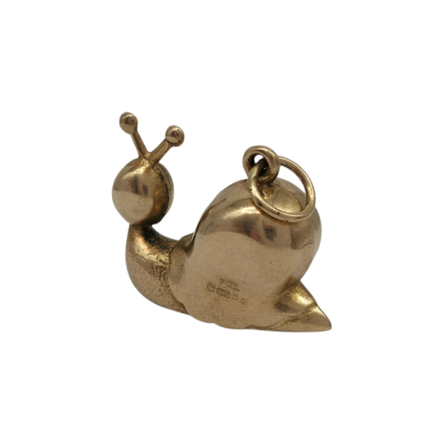9ct 375 Yellow Gold Snail Charm 1975 L 1.9 cm 1.2 g.