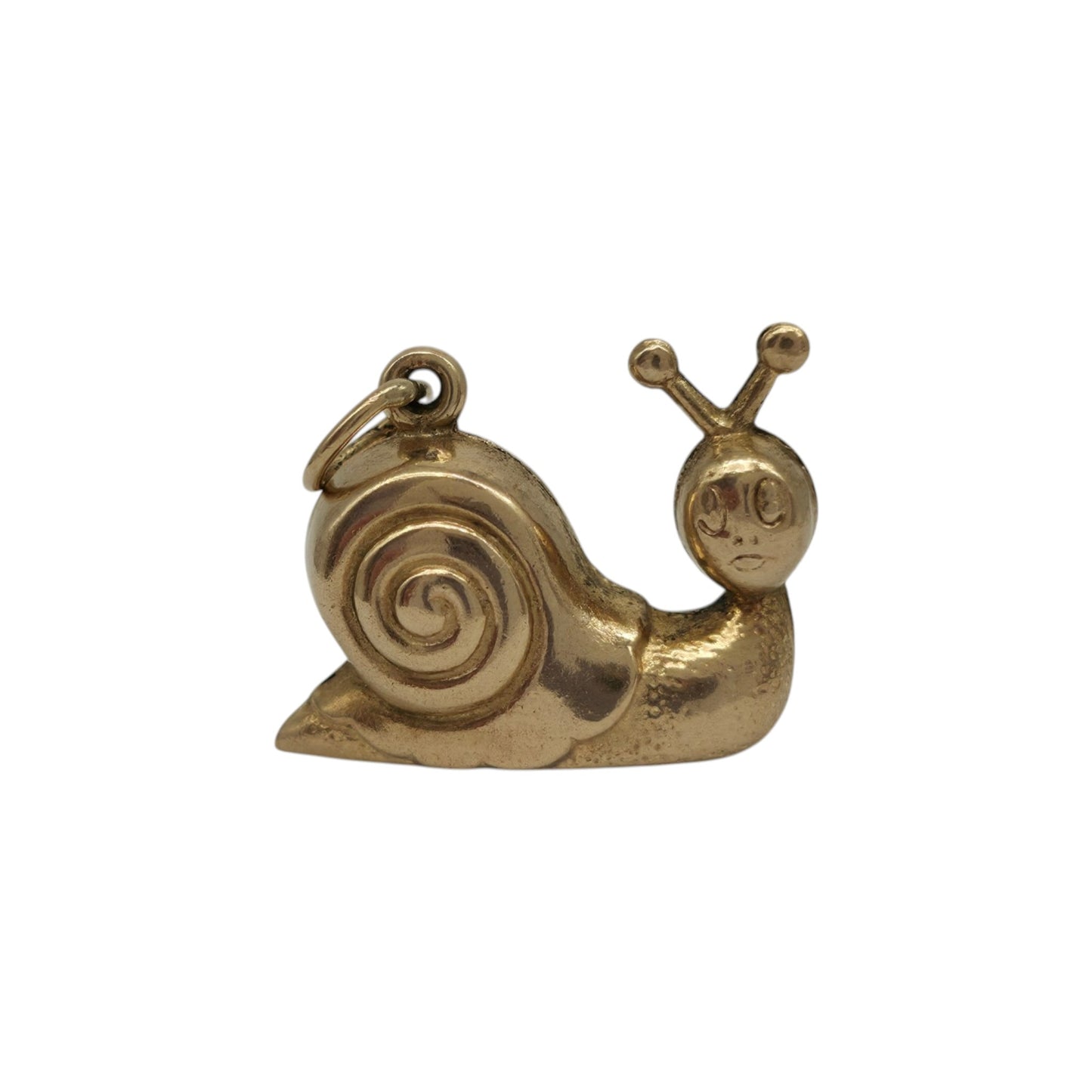 9ct 375 Yellow Gold Snail Charm 1975 L 1.9 cm 1.2 g.