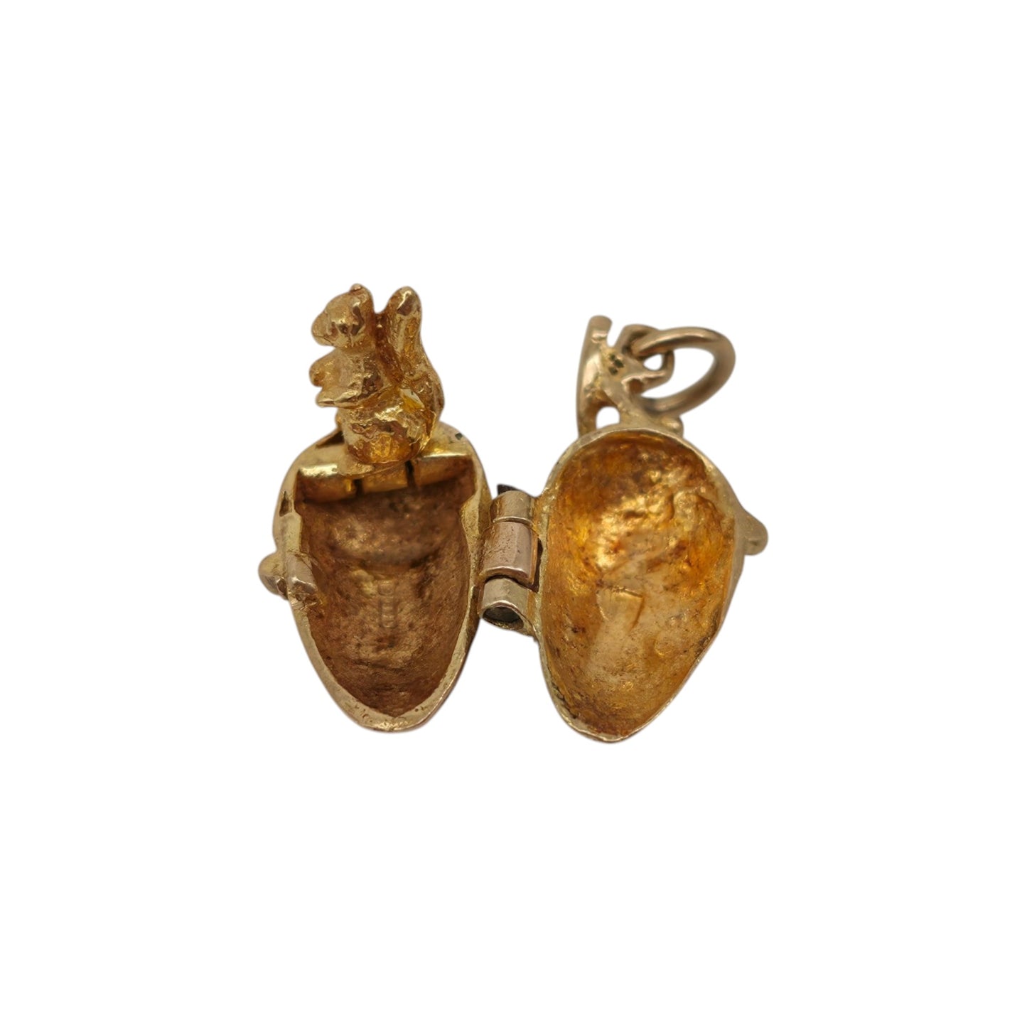 9ct 375 Yellow Gold Squirrel Inside Acorn Opening Charm c.1957 L 1.5 cm 2.1 g.