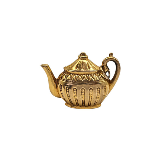 9ct 375 Yellow Gold Teapot Charm 1963 L 2.4 cm 1.8 g.