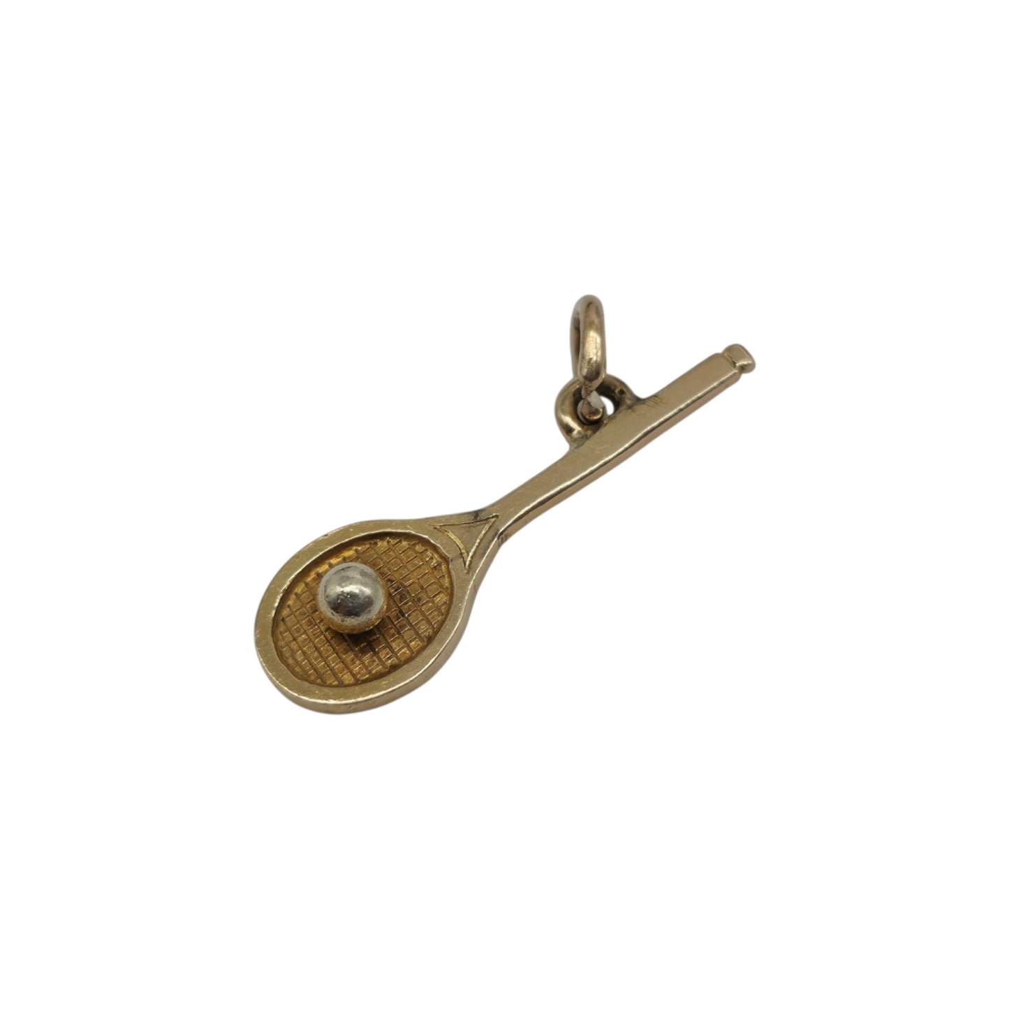 9ct 375 Yellow Gold Tennis Racket Charm 1947 L 1.9 cm 0.5 g.