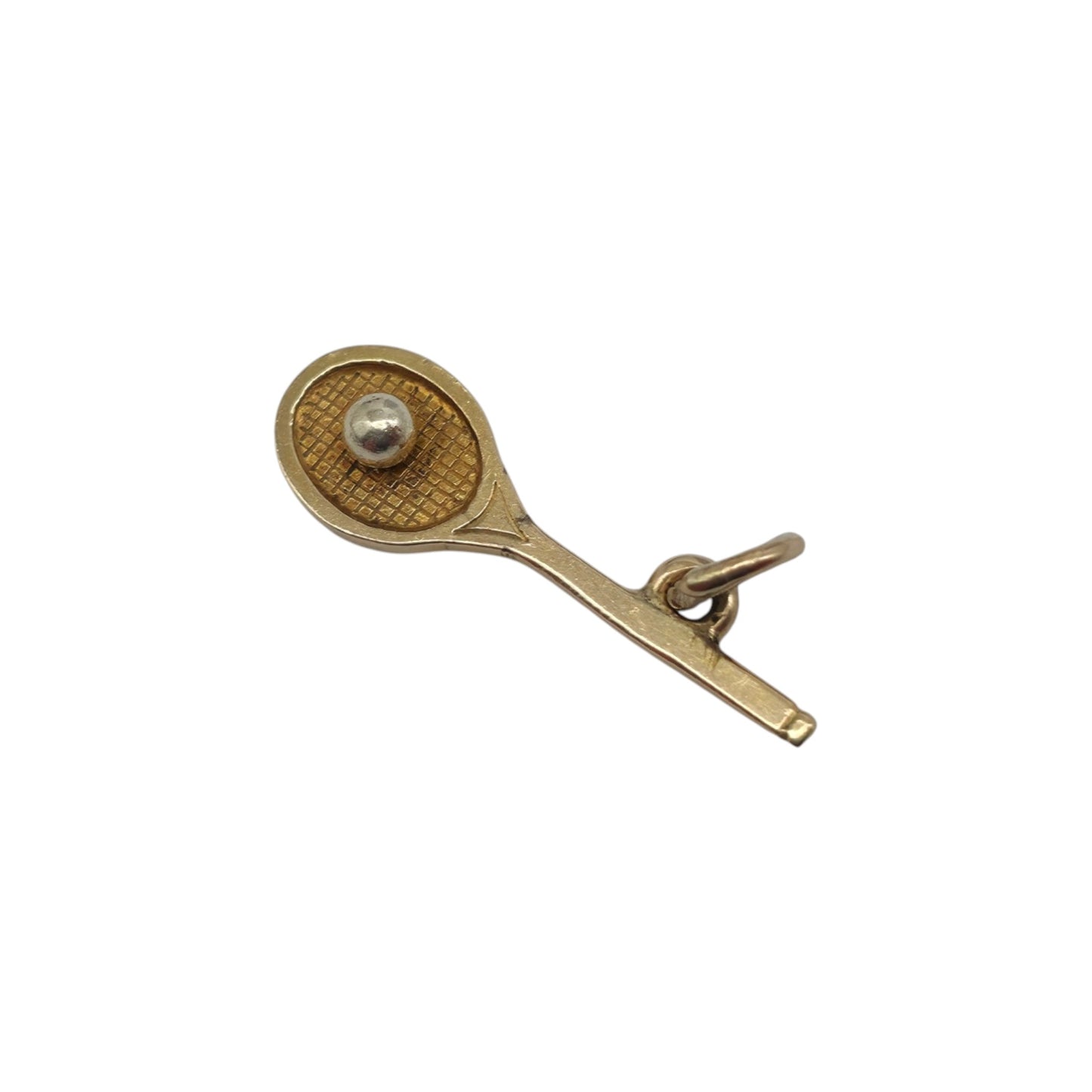 9ct 375 Yellow Gold Tennis Racket Charm 1947 L 1.9 cm 0.5 g.