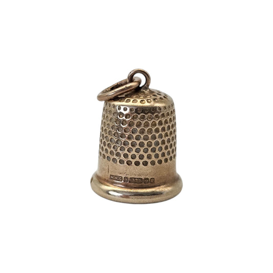 9ct 375 Yellow Gold Thimble Charm 1966 L 1.1 cm 1.3 g.
