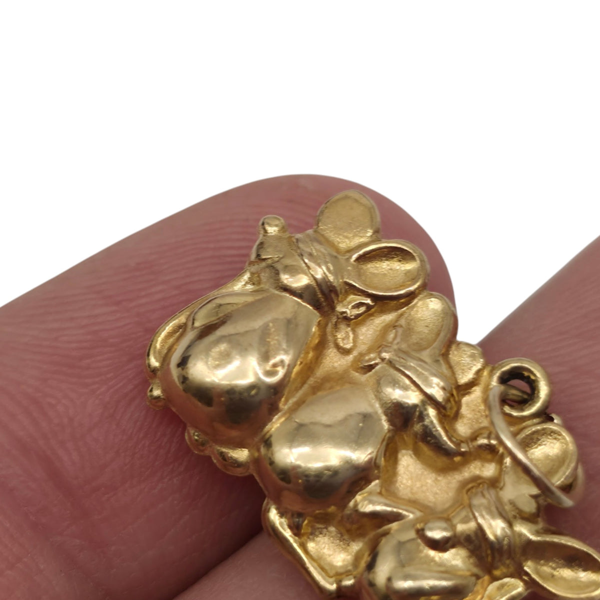 Unusual 9ct 375 Yellow Gold Three Blind Mice Charm 1975 L 2.1 cm 1.1 g.