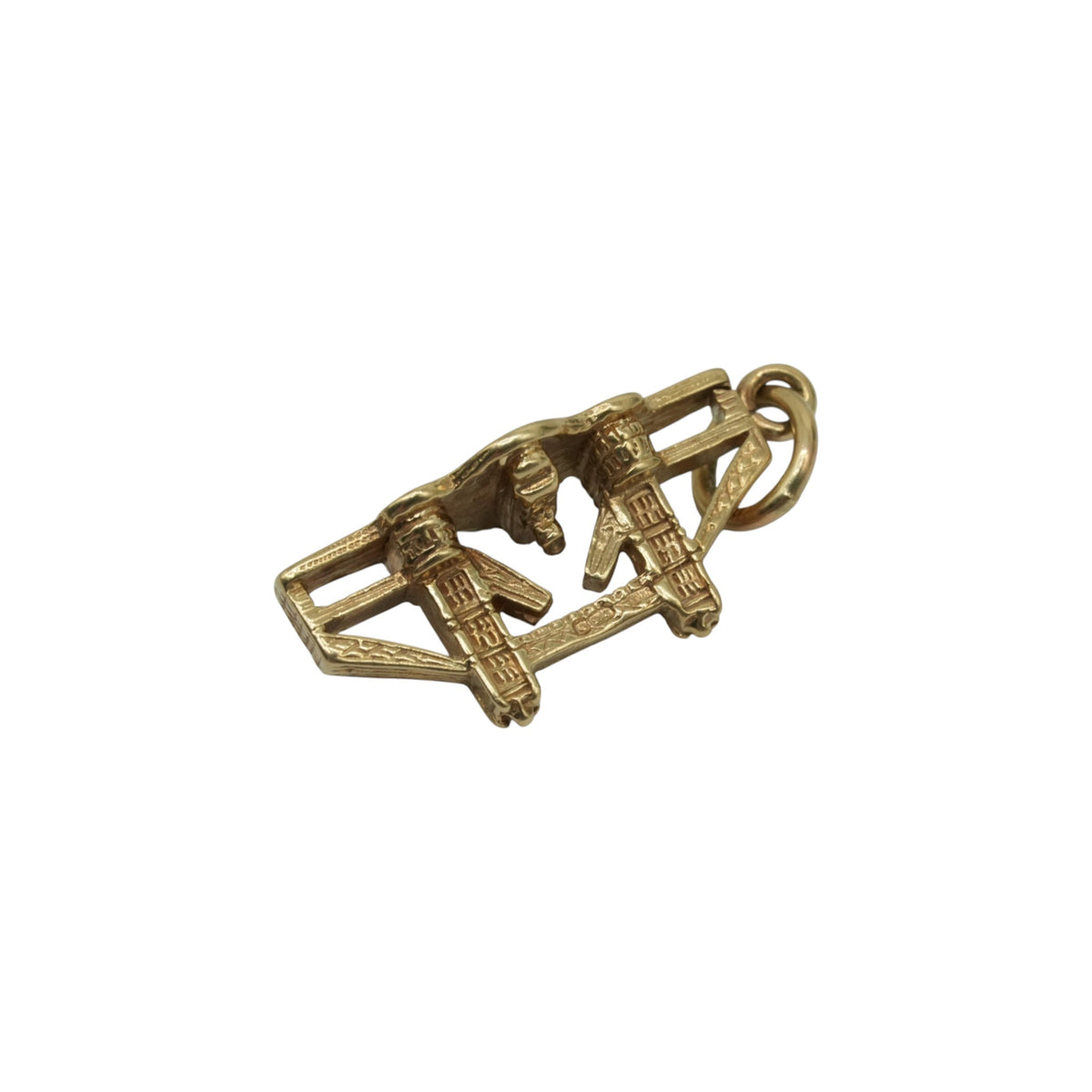 9ct 375 Yellow Gold Tower Bridge Charm L 1.9 cm 2.6 g.