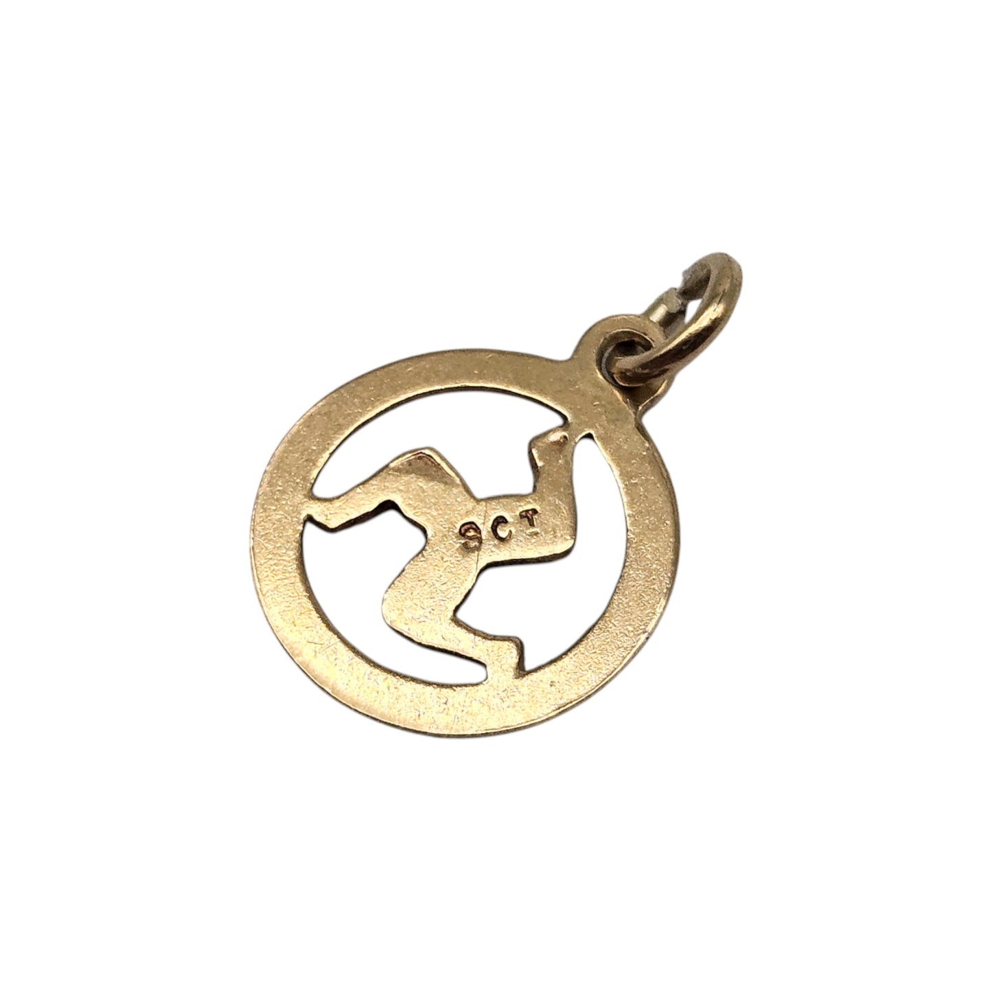 9ct Yellow Gold Triskelion IoM Charm c.1960's L 1.1 cm 0.5 g.